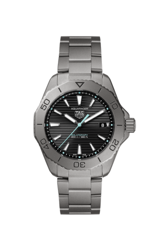 TAG Heuer Titanium Solargraph Aquaracer with Black Dial